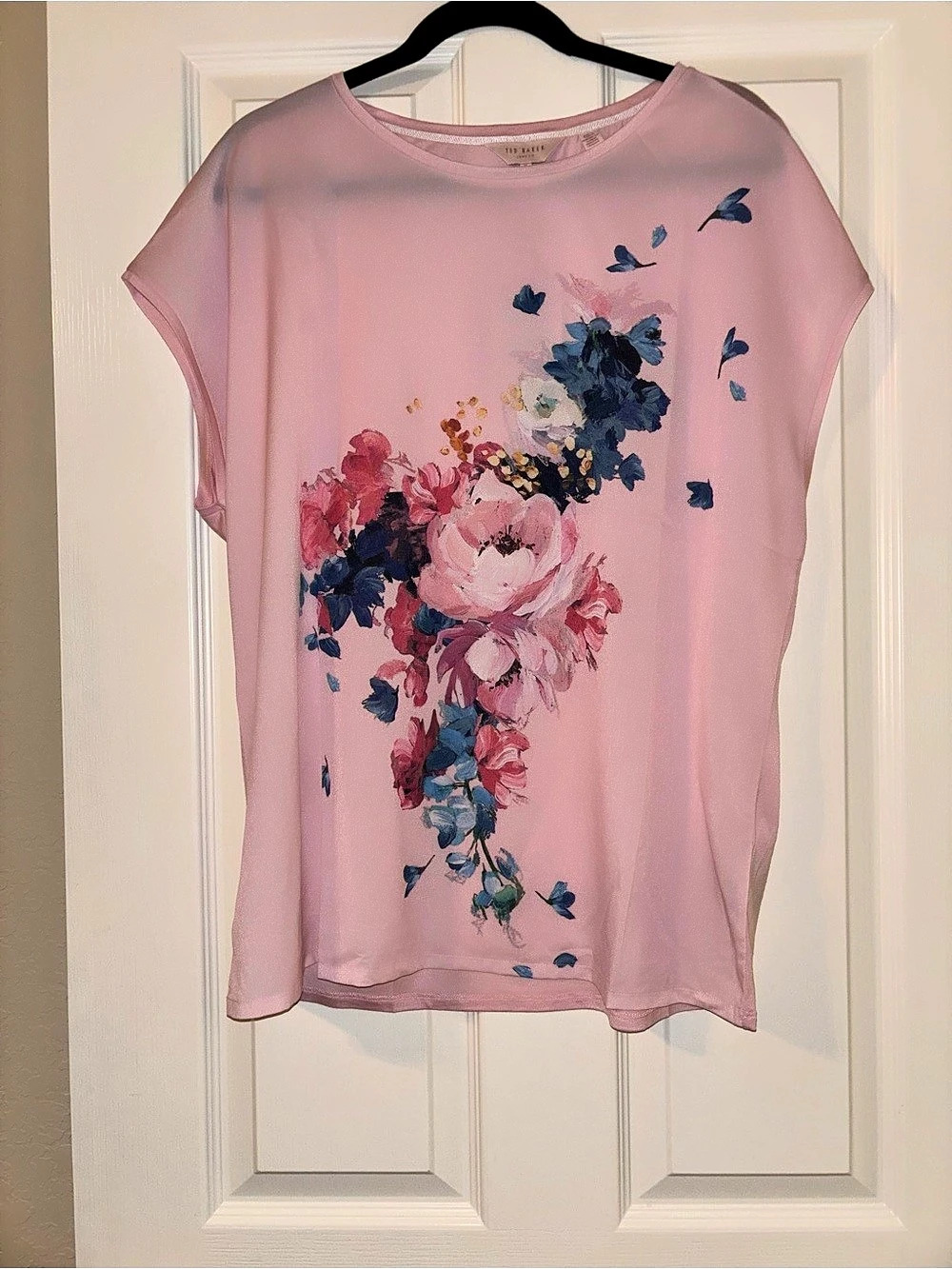 Ted Baker Santula Raspberry Ripple Printed Tee Floral Short Sleeve Top in Pink